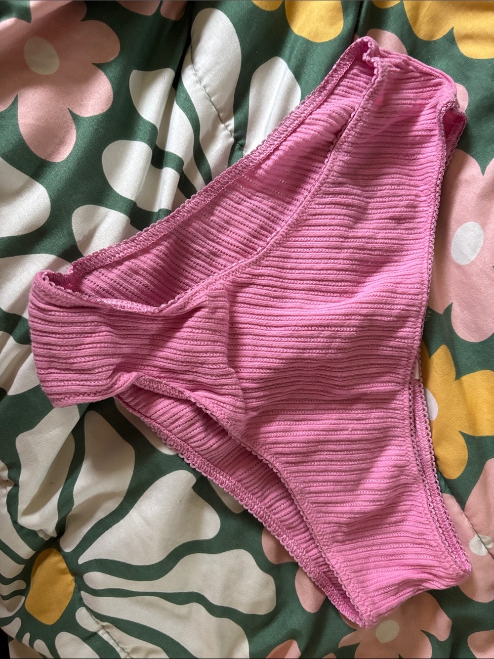 Victoria’s Secret Pink - Pink Ribbed Cheekster Panties - Size Large - Well Worn